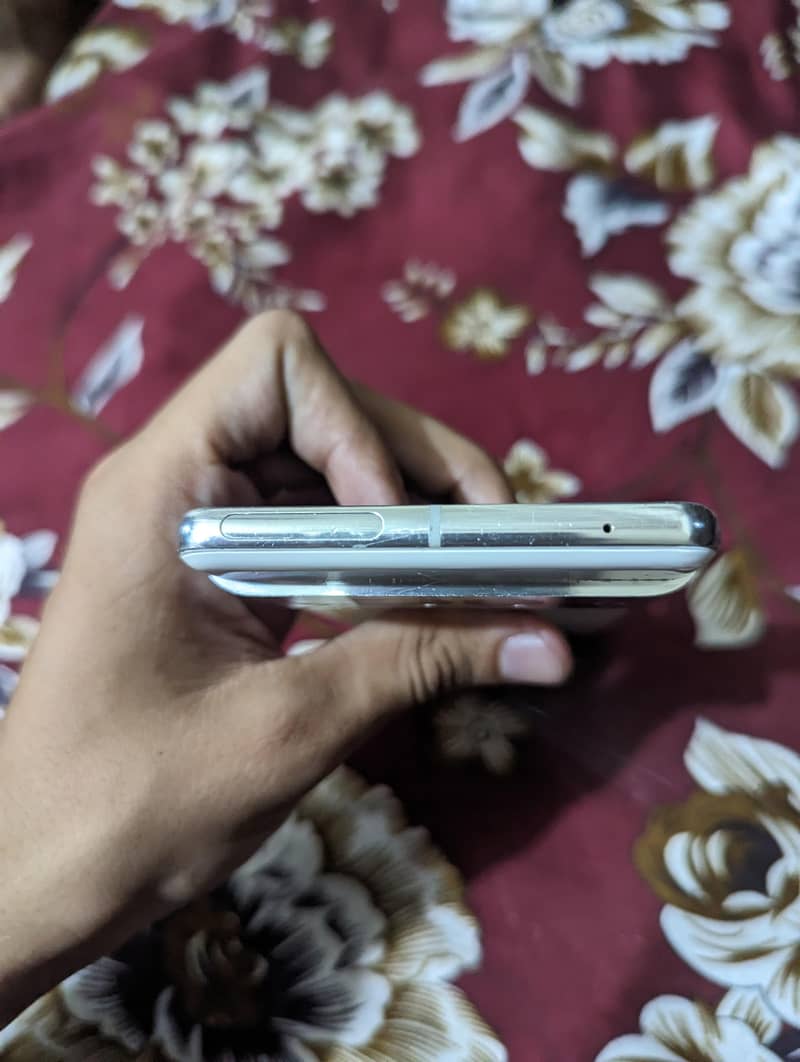 Google Pixel 7 Pro 6