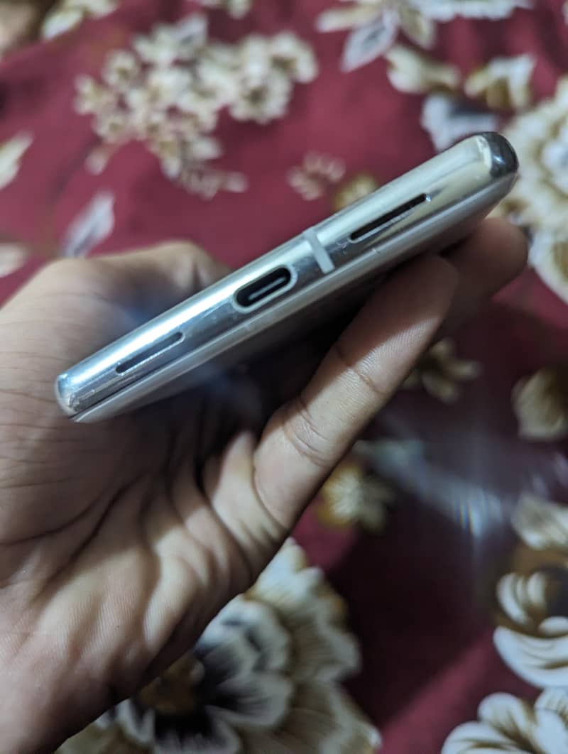 Google Pixel 7 Pro 8