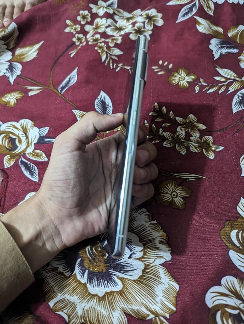 Google Pixel 7 Pro 12