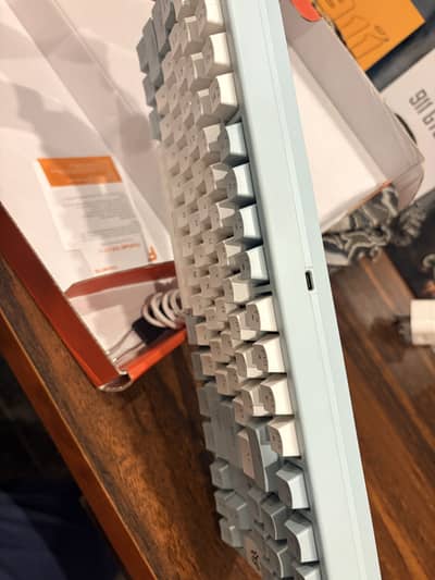New wireless mechanical gaming keyboard box pack