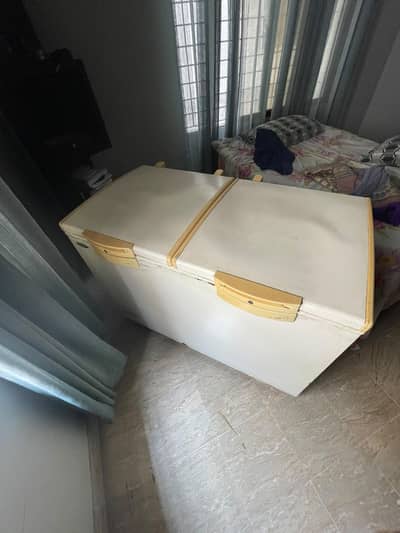 Deep freezer for sale (urgent)