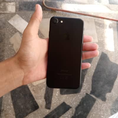 Apple iPhone 7