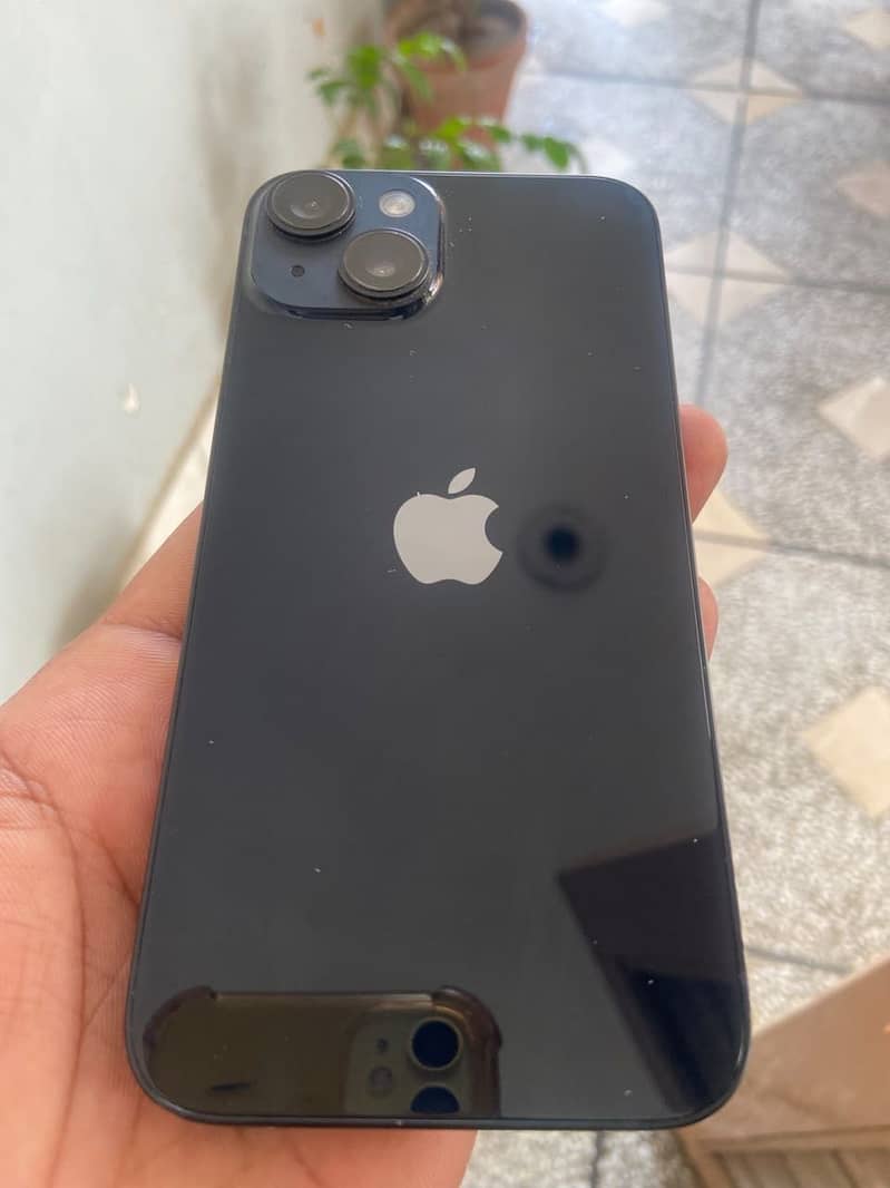 Apple iPhone 14 4