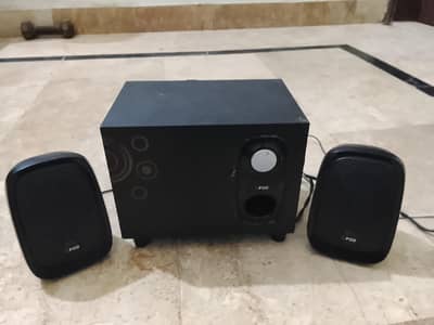 Xpod Q2 multimedia speakers