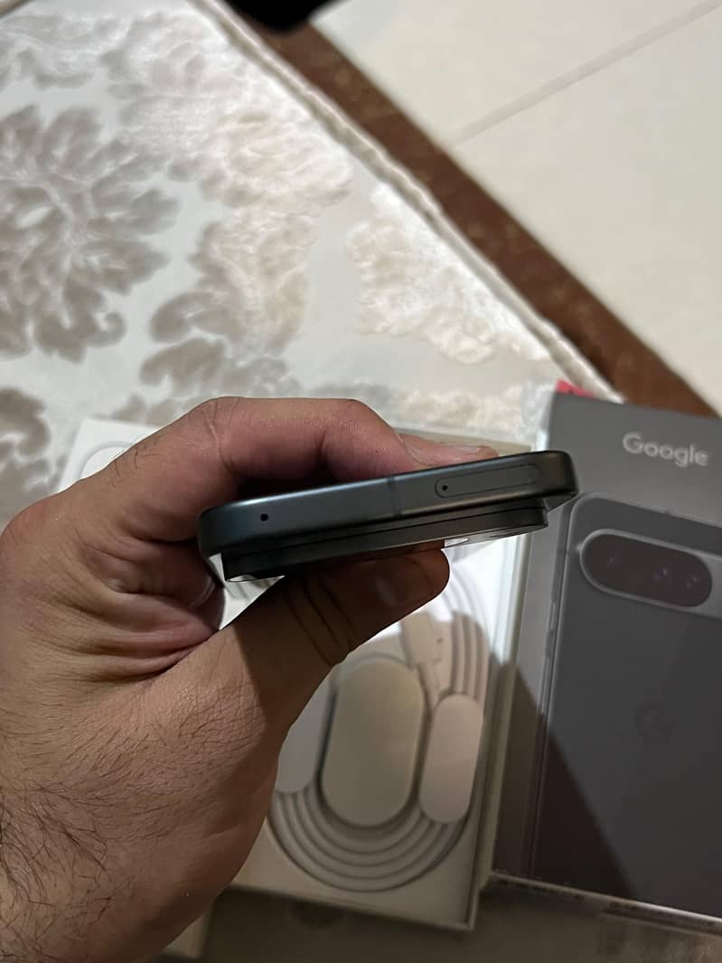Google Pixel 10 6