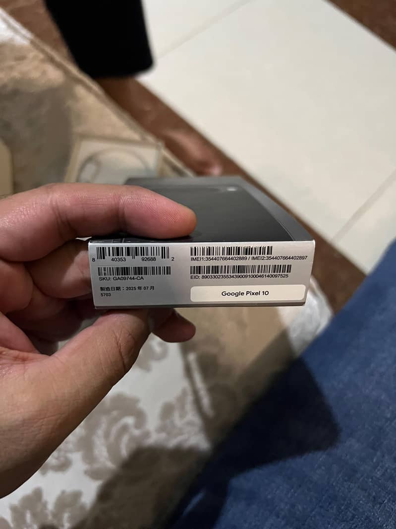 Google Pixel 10 7