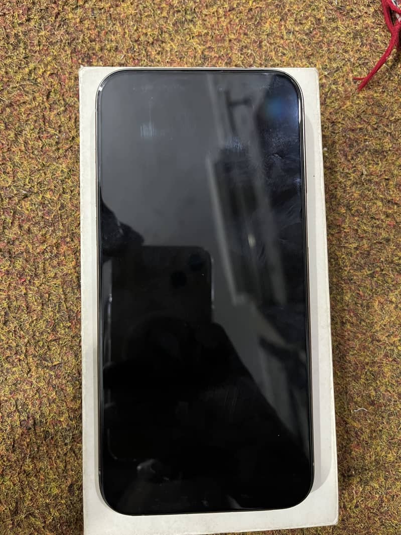 Apple iPhone 15 Pro Max 6