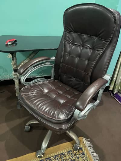 Office & gaming chair table for sale