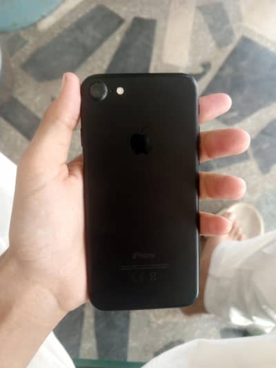 Apple iPhone 7