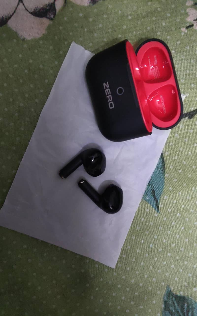 earbuds 4