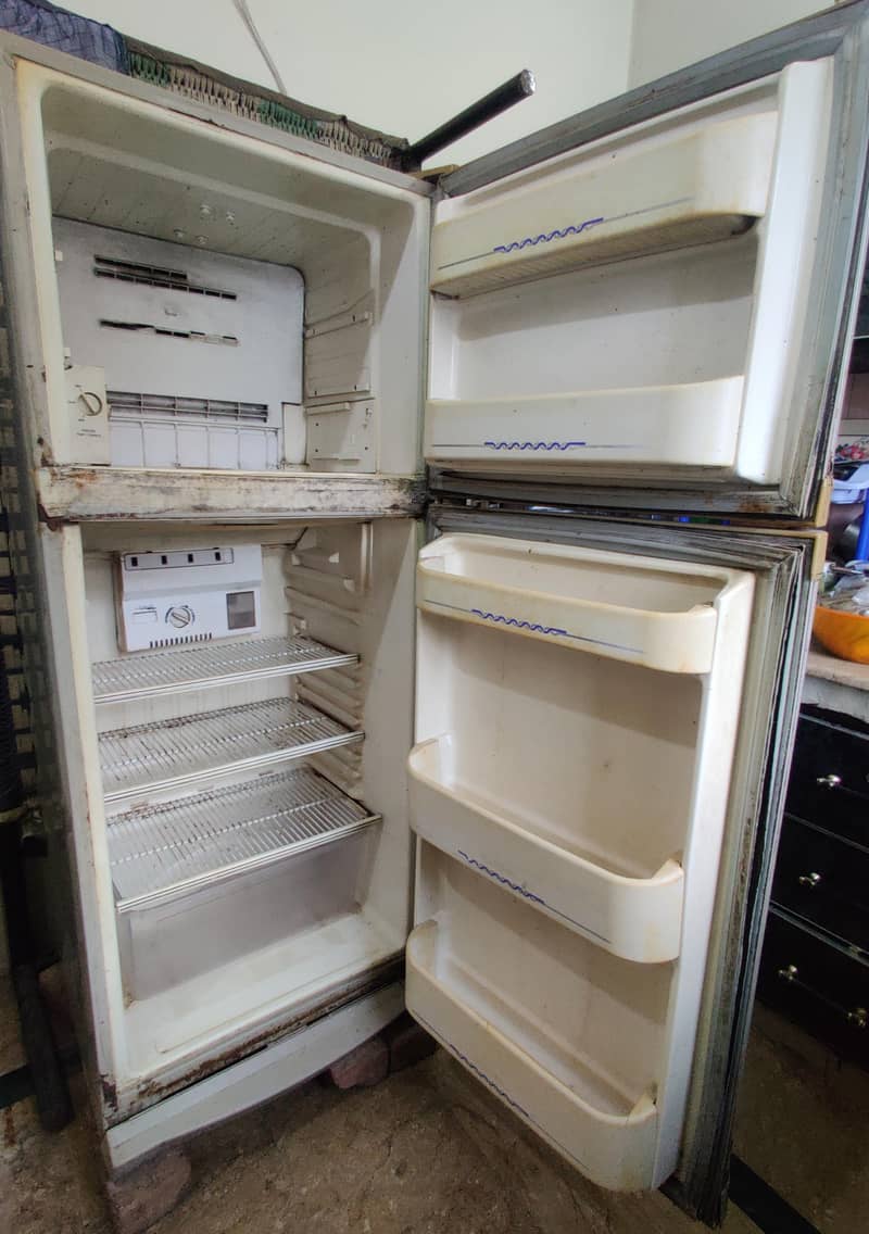 Dawlance fridge 3