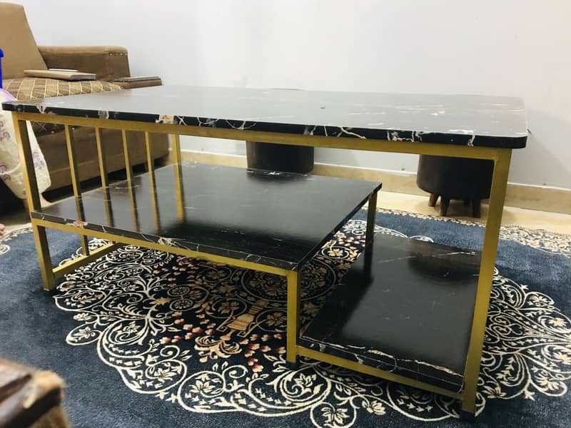 Centre Table. 0