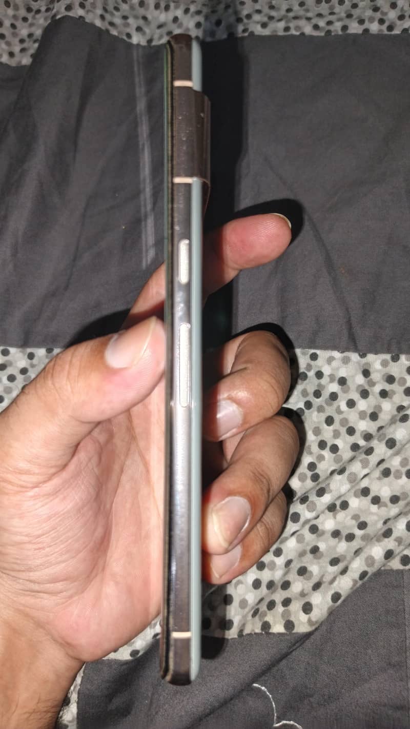 Google Pixel 7 Pro 4