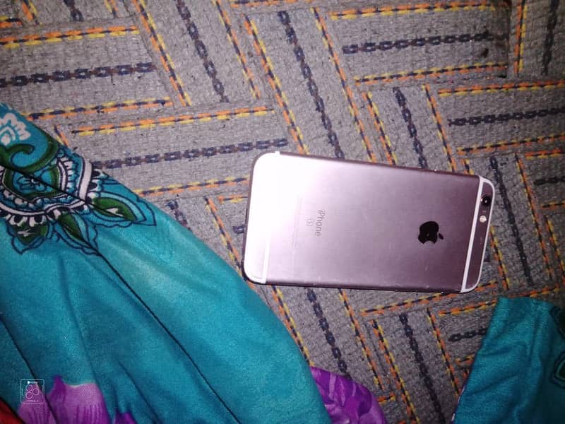 Apple iPhone 6S 1