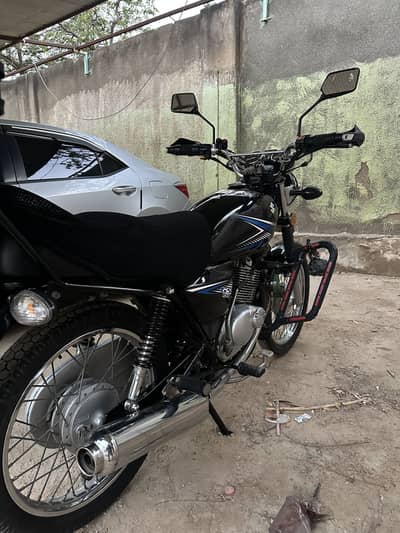 GS150, 8000 kms driven, just like new