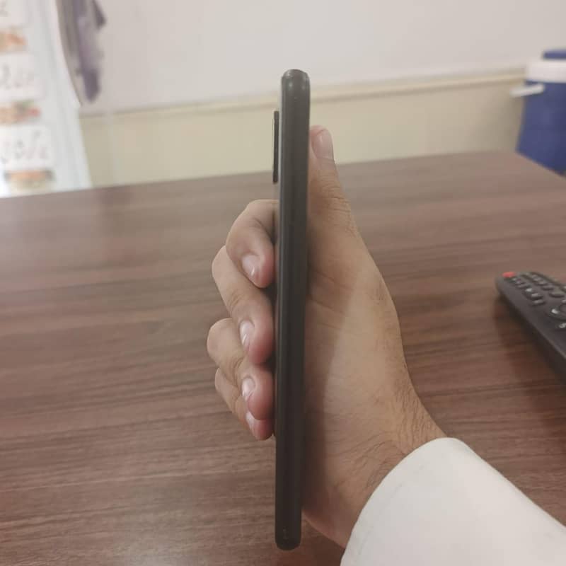 Google Pixel 5 4