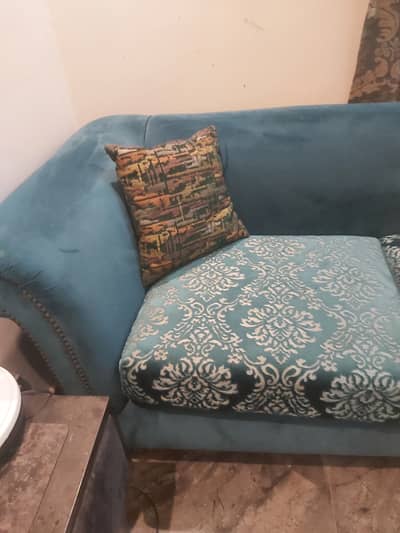 Good quality sofa 03226446556