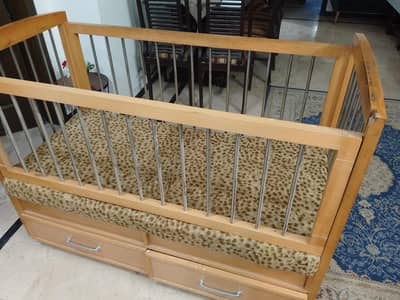 baby cot