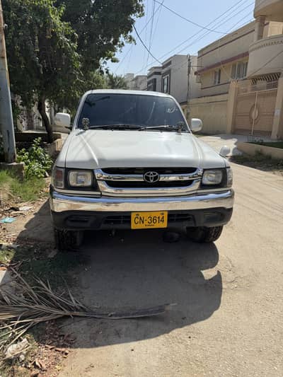 Toyota Hilux 2003