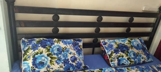 bed along with meters