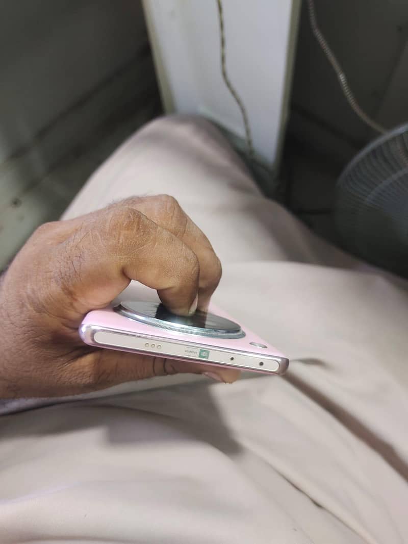 Infinix Zero 40 4
