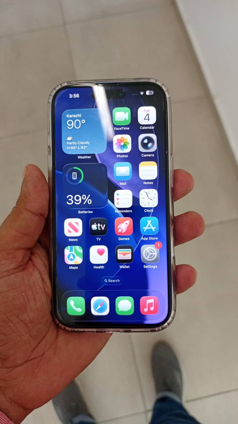 Apple iPhone 16 1