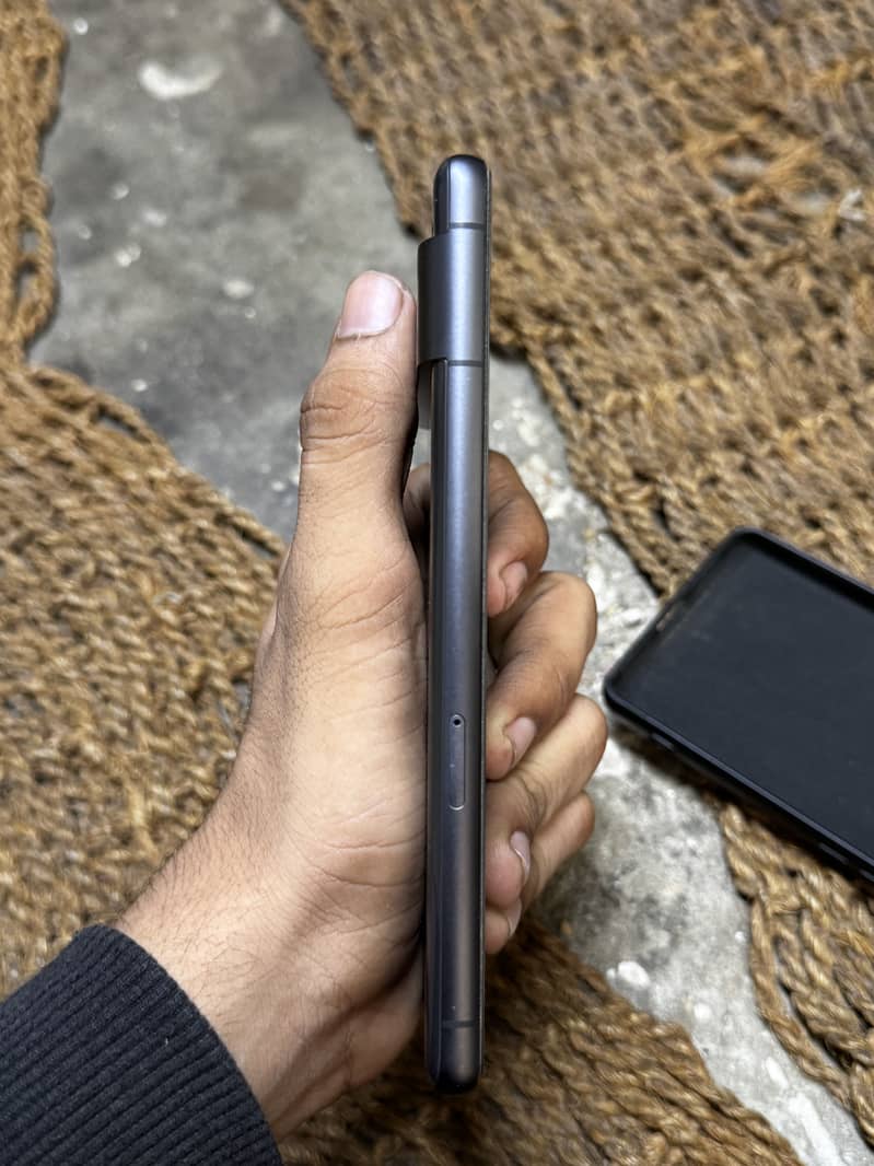 Google Pixel 7 4