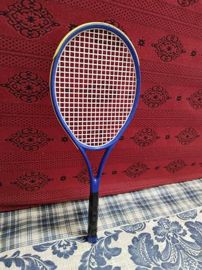 tennis racket