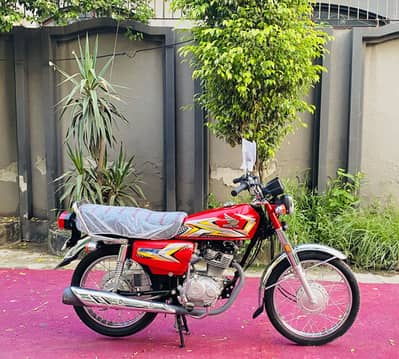 Honda CG125  2025Model total genuine 9000km use  best for2026