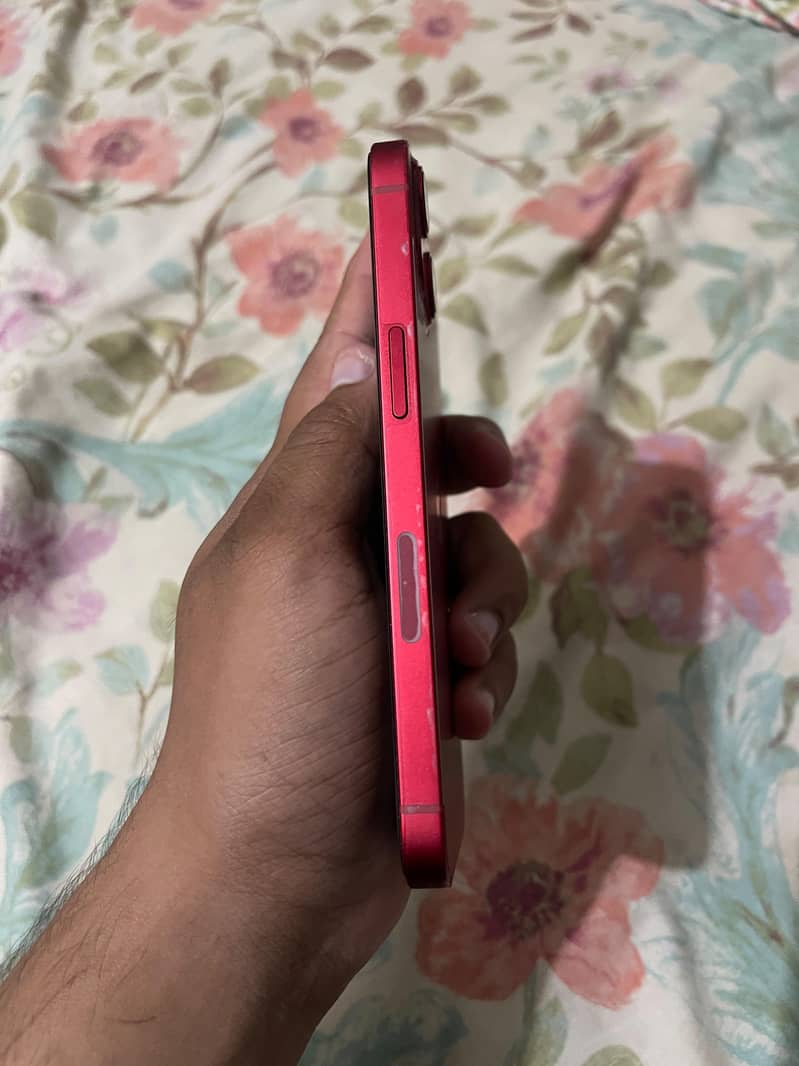 Apple iPhone 13 3
