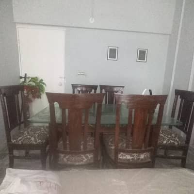 6 seater dinning table for sell