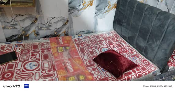 Single Beds Pair Wooden Posish Meterial With Matress