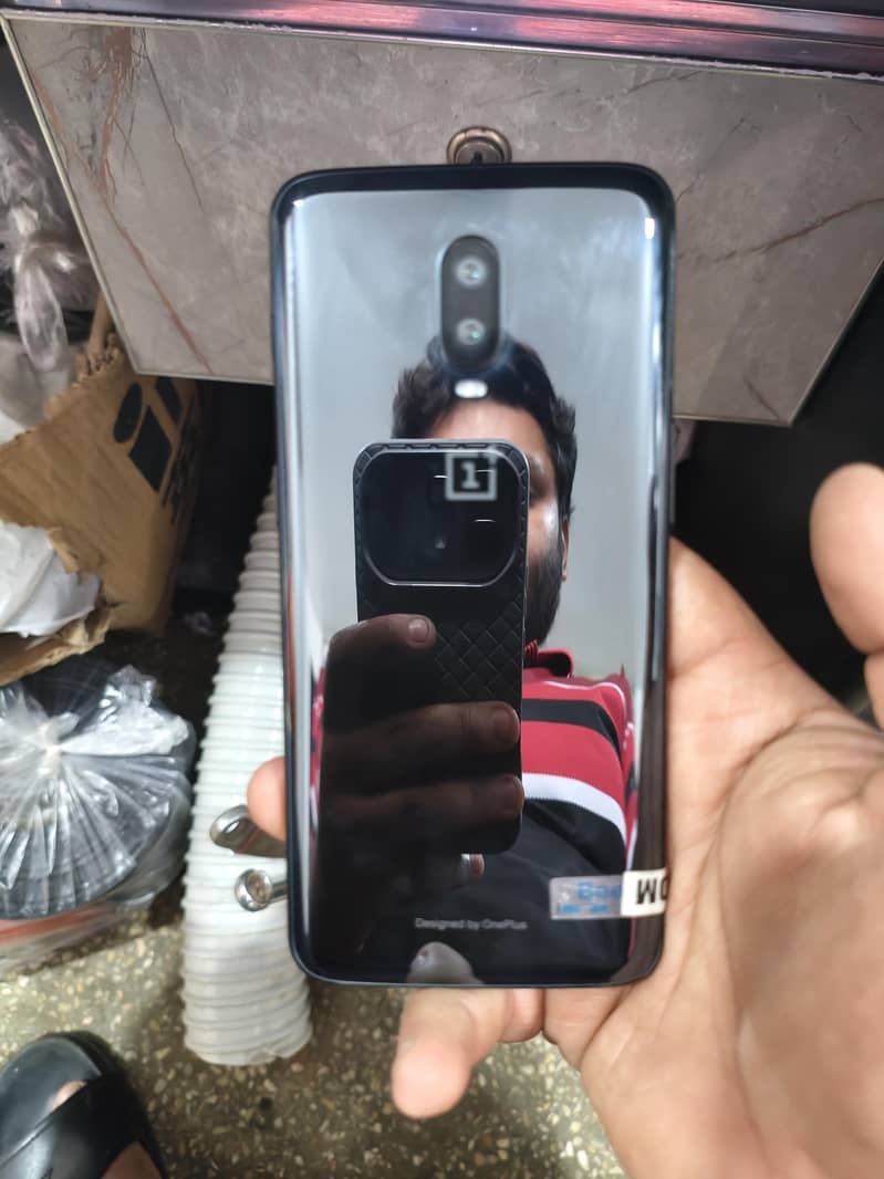 One Plus 6T 1
