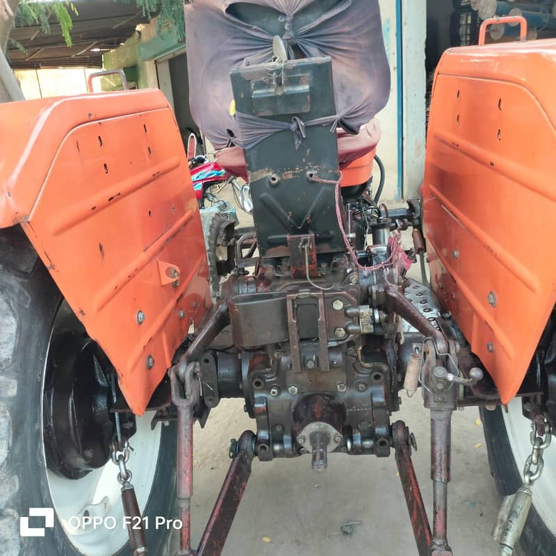 Tractor 4