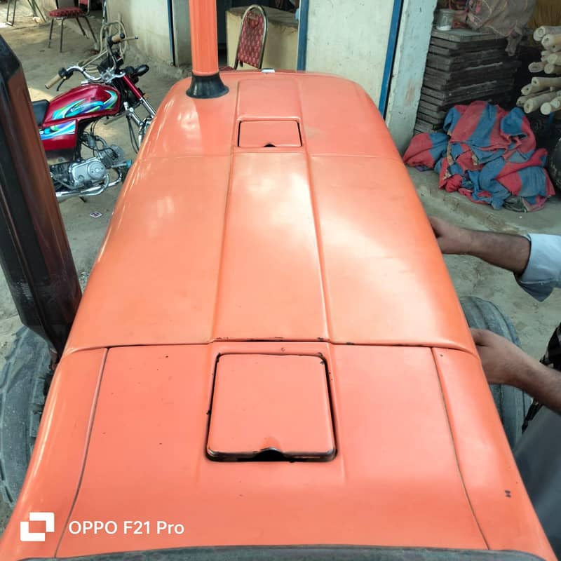 Tractor 10
