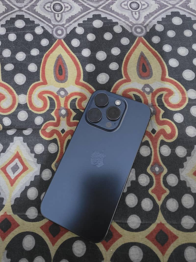 iPhone 15 Pro 0