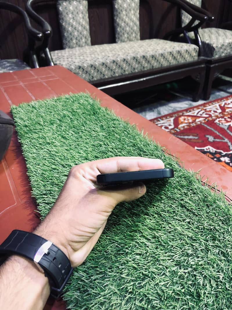 Apple iPhone 14 6