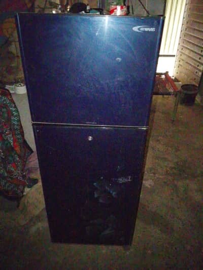 waves medium size fridge