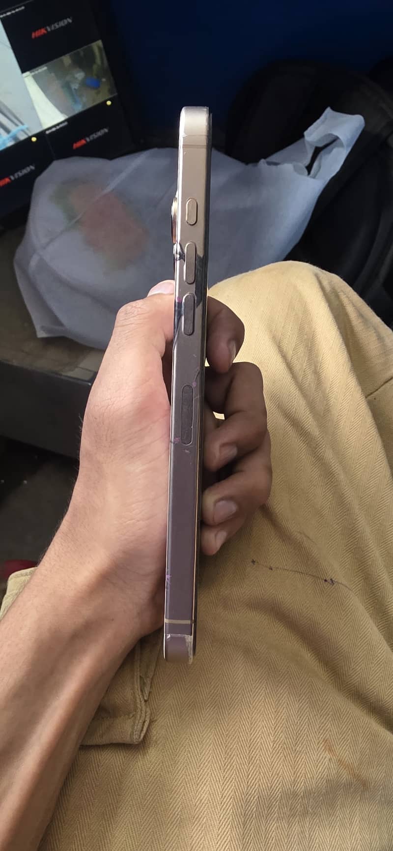 Iphone 16 pro max 5