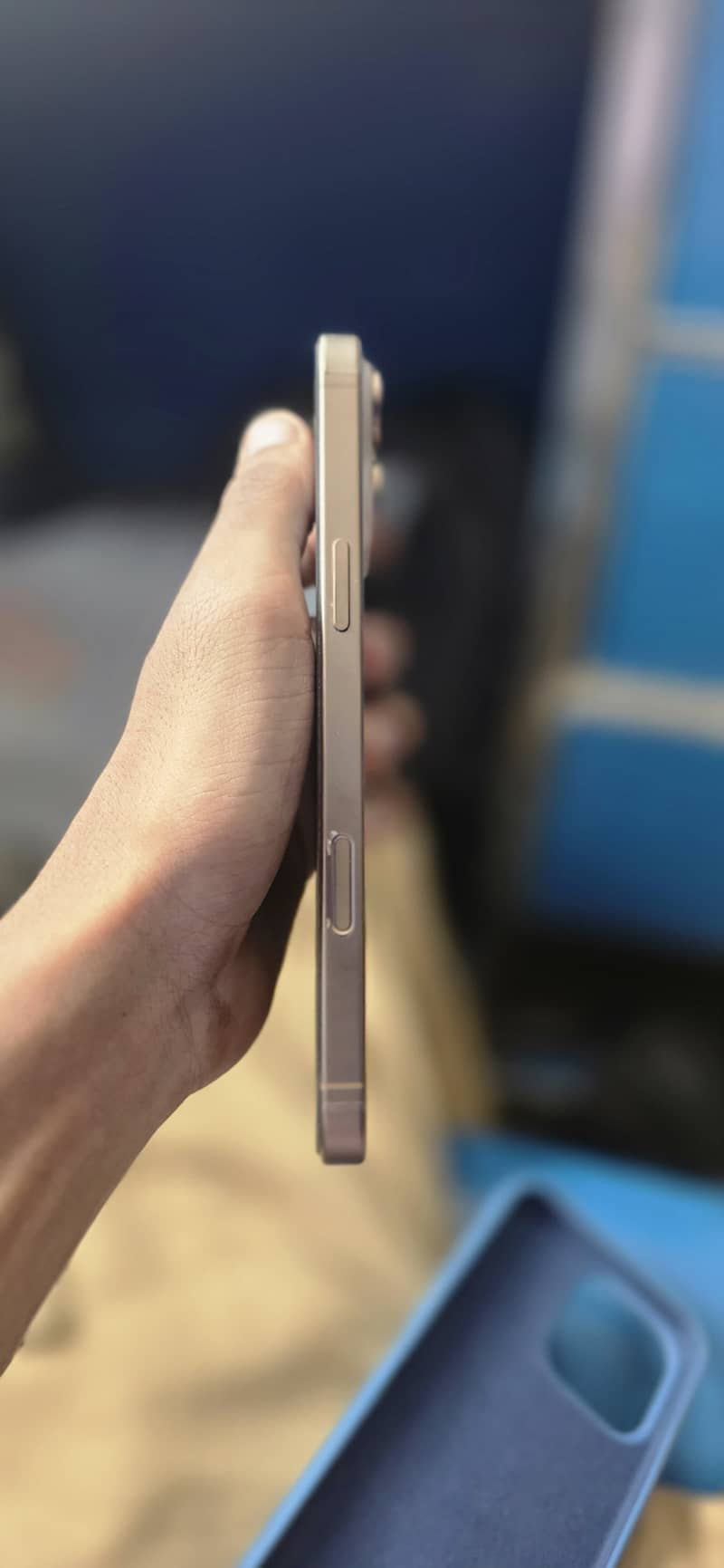 Iphone 16 pro max 6