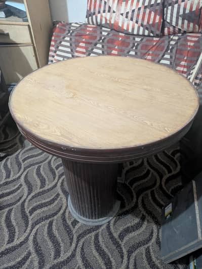 Rounded Dinning Table