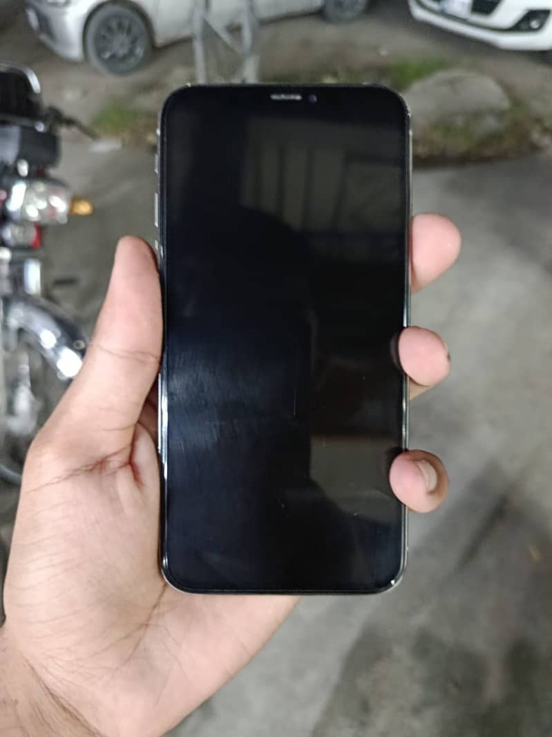 Apple iPhone X 3