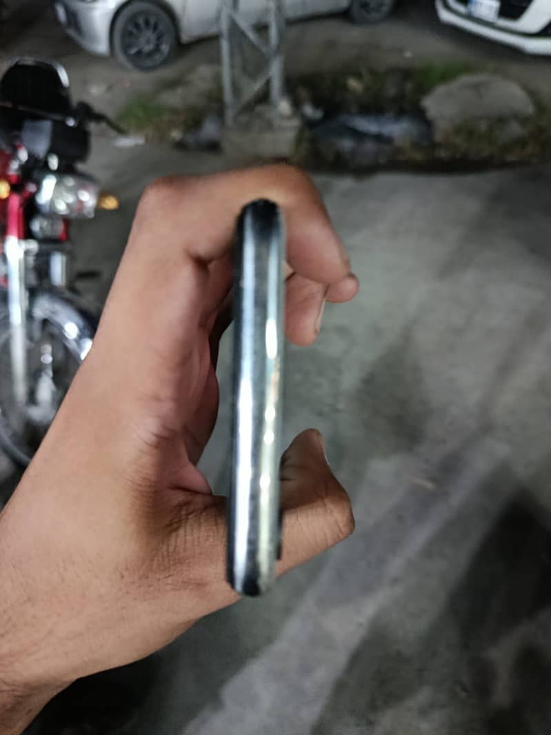 Apple iPhone X 6