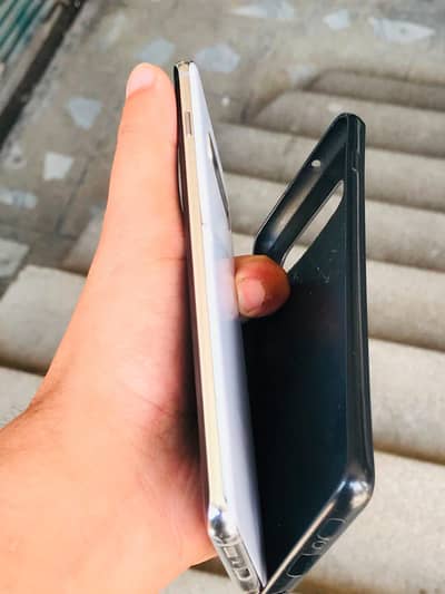 SAMSUNG S10+ 8/128