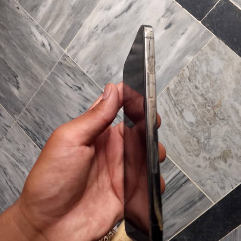 Apple iPhone 12 Pro Max 5