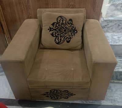 good sofa in good condition