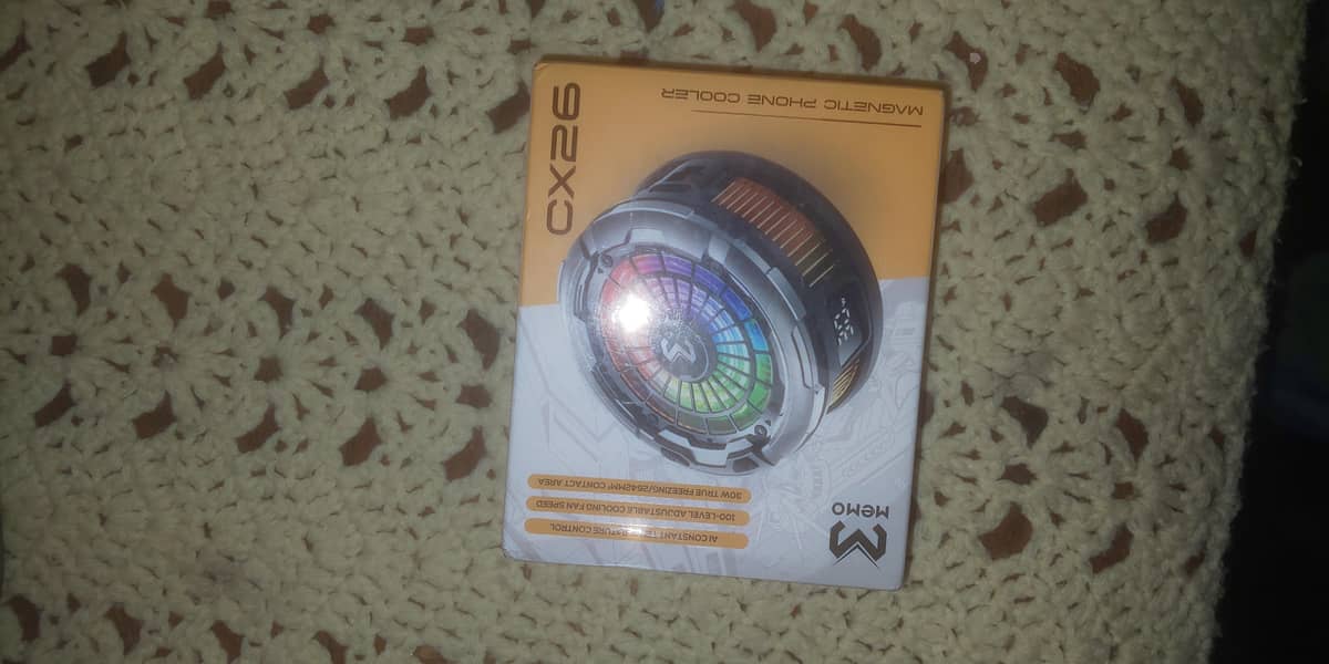 Sharp Aquos R2 4