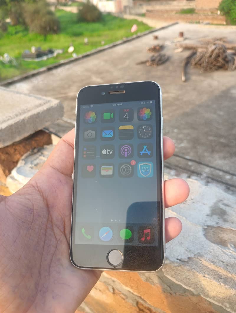 Apple iPhone SE 3