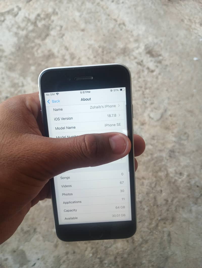 Apple iPhone SE 4