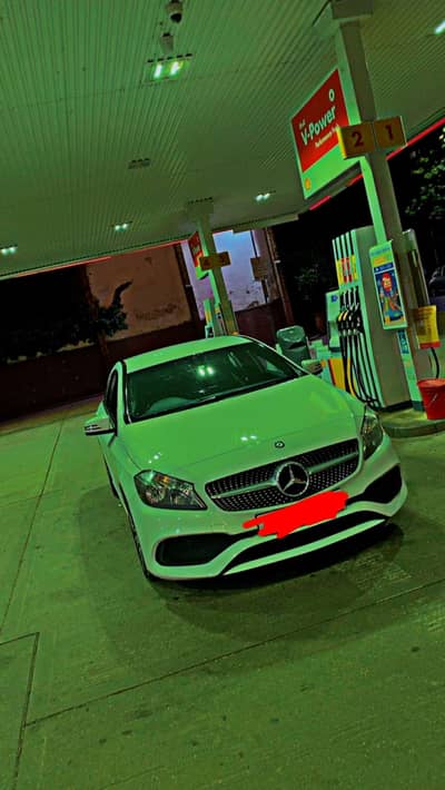 Mercedes-Benz A-Class AMG Line (2017)